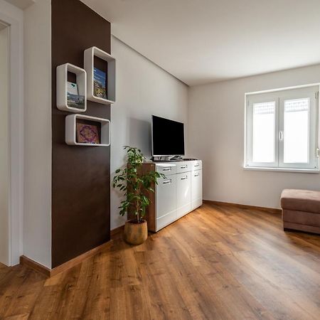 Sedami Apartment Maribor Bagian luar foto