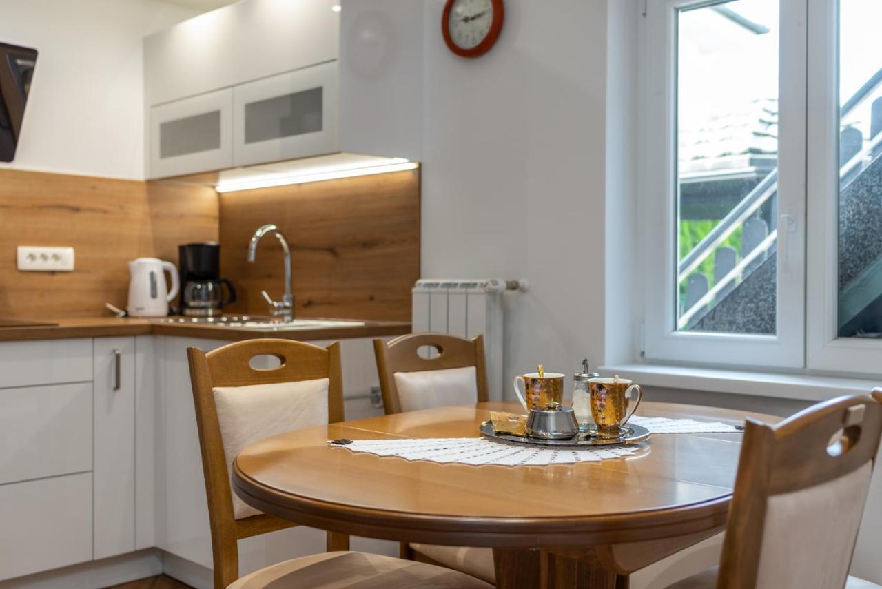 Sedami Apartment Maribor Bagian luar foto